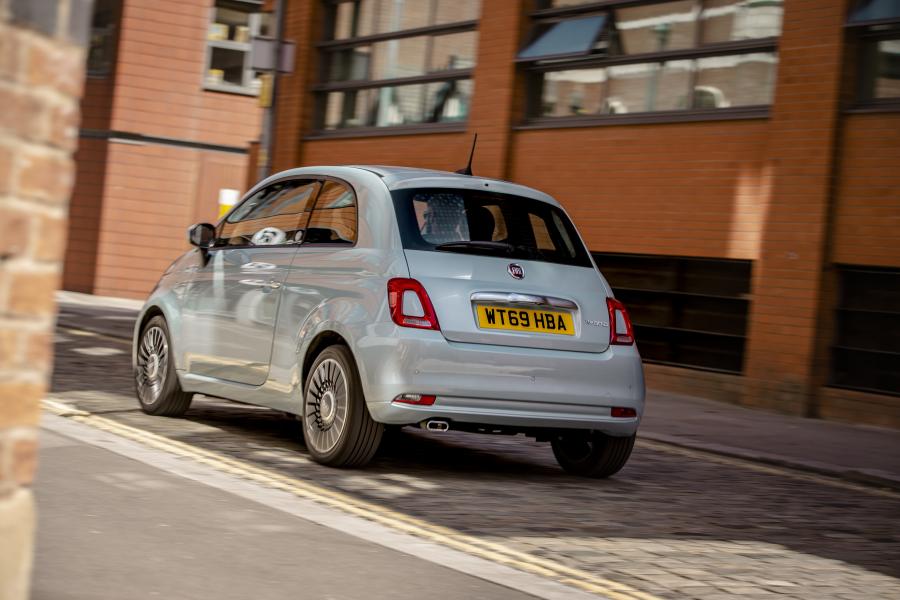  Fiat 500 Hybrid Launch Edition (312) 2020 года  (UK) (фото 21 из 40)